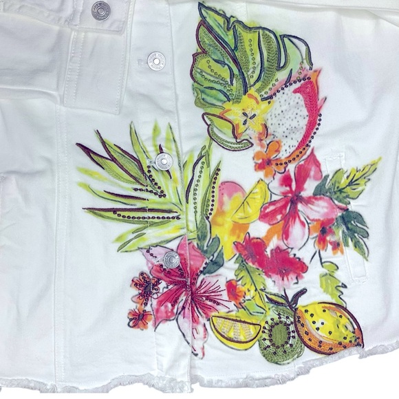 Chico’s Artisan Palm Denim Tropical Floral Embroidered Beaded Jacket - Picture 5 of 10